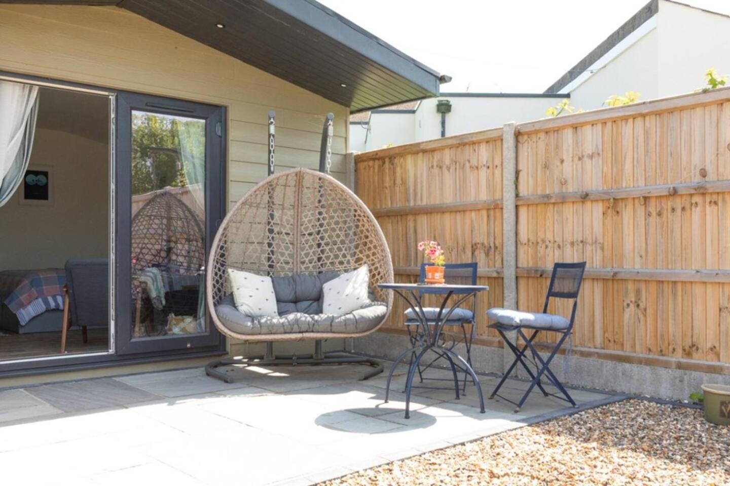 Pear Tree Cabin 위트스터블 외부 사진