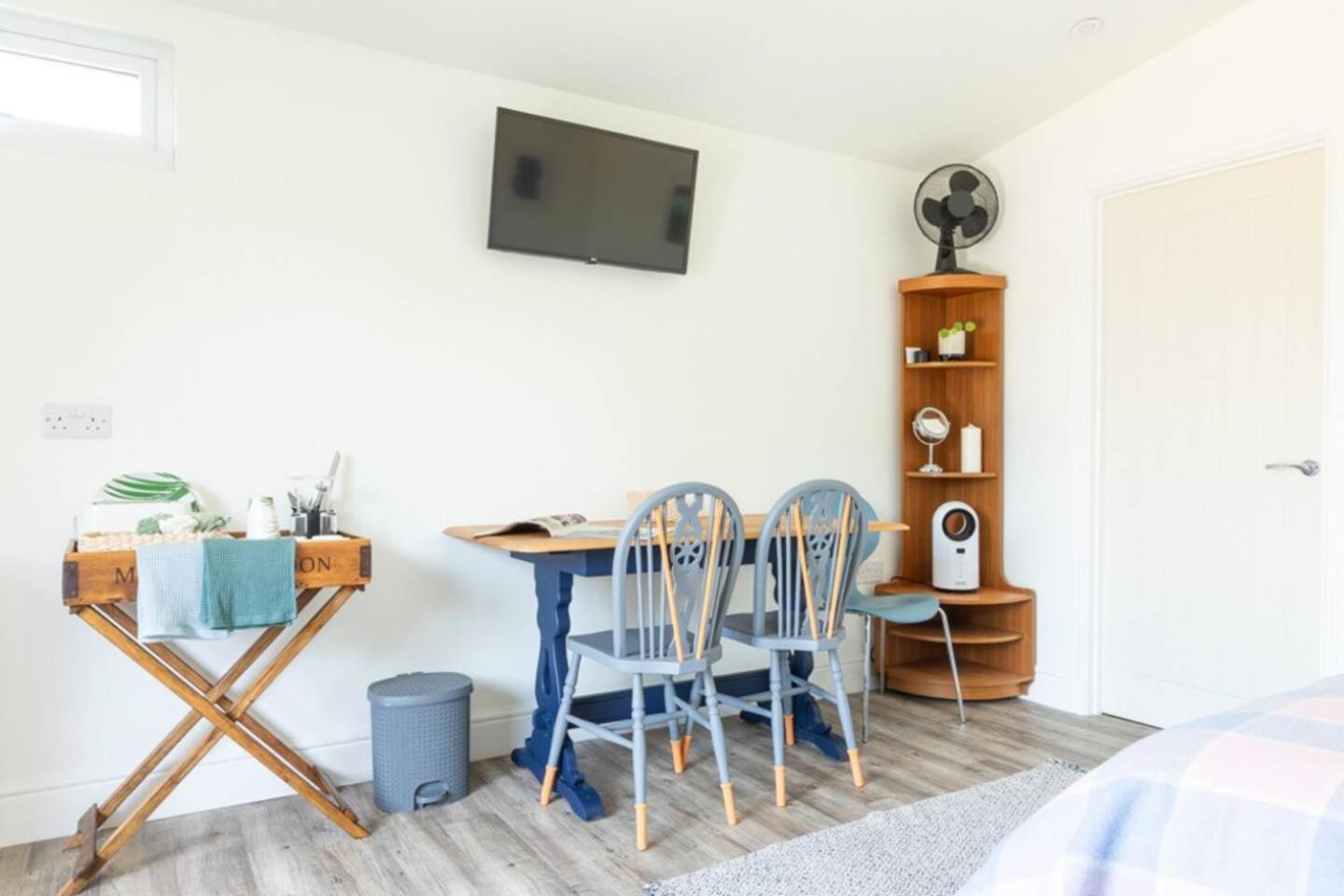 Pear Tree Cabin 위트스터블 외부 사진