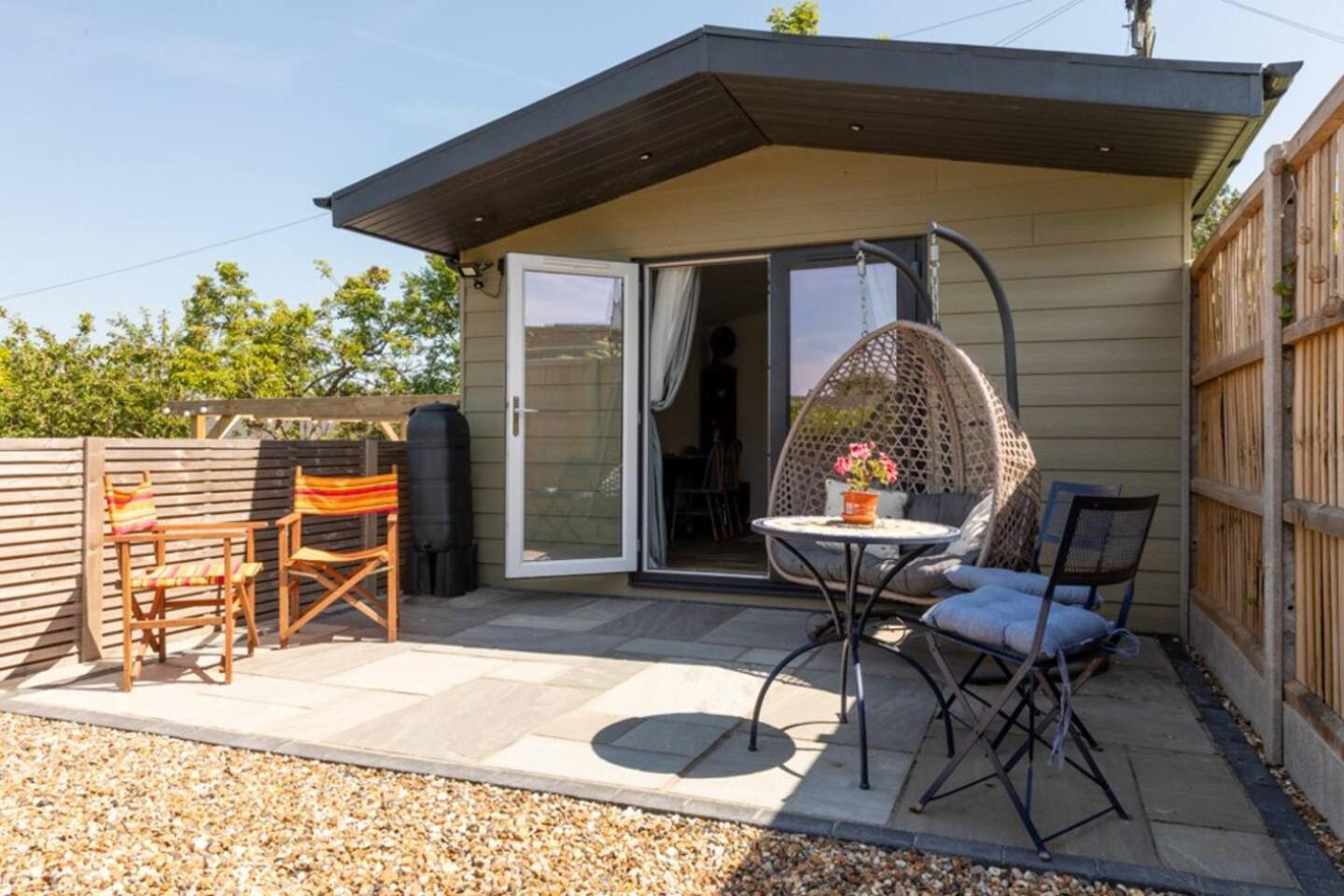 Pear Tree Cabin 위트스터블 외부 사진