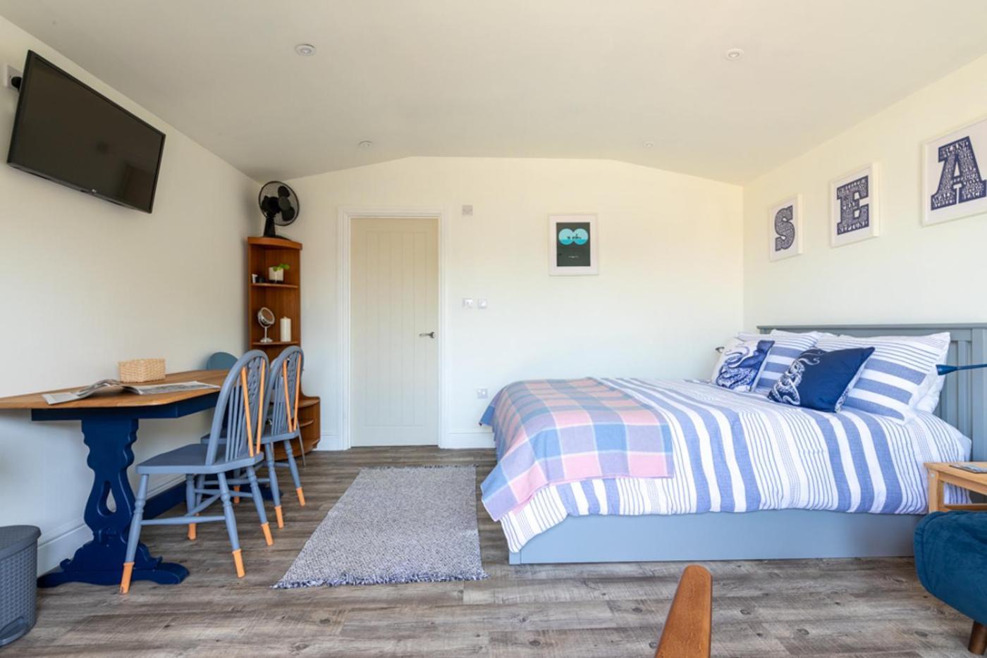 Pear Tree Cabin 위트스터블 외부 사진